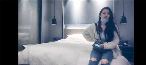 F罩杯极品外围甜妹女神，诱惑甜心让你欲火焚身